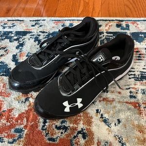 Underamor youth cleats
